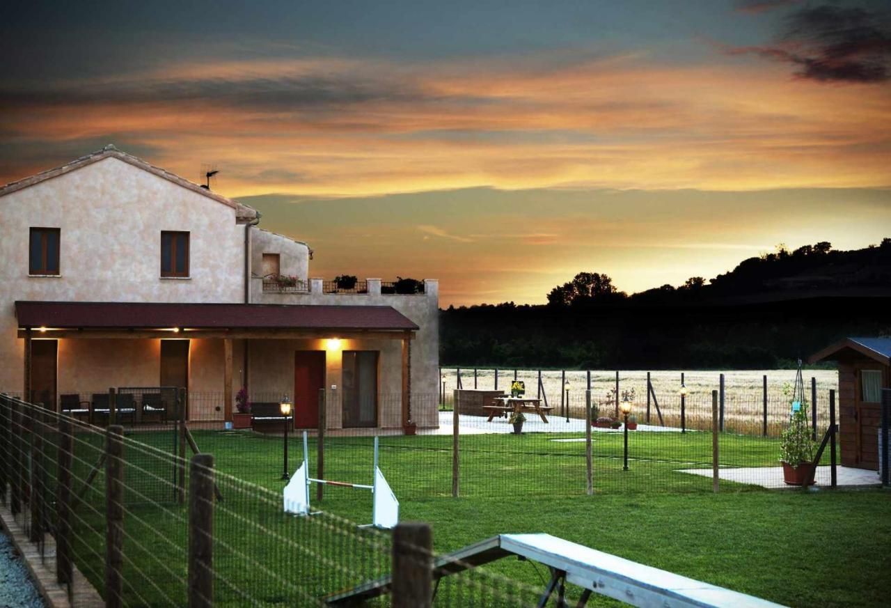 Casa Montefiore 13 Iris Lt Nella Tranquilla Campagna Marchigiana Ancona Kültér fotó