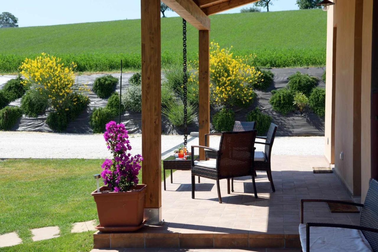 Casa Montefiore 13 Iris Lt Nella Tranquilla Campagna Marchigiana Ancona Kültér fotó