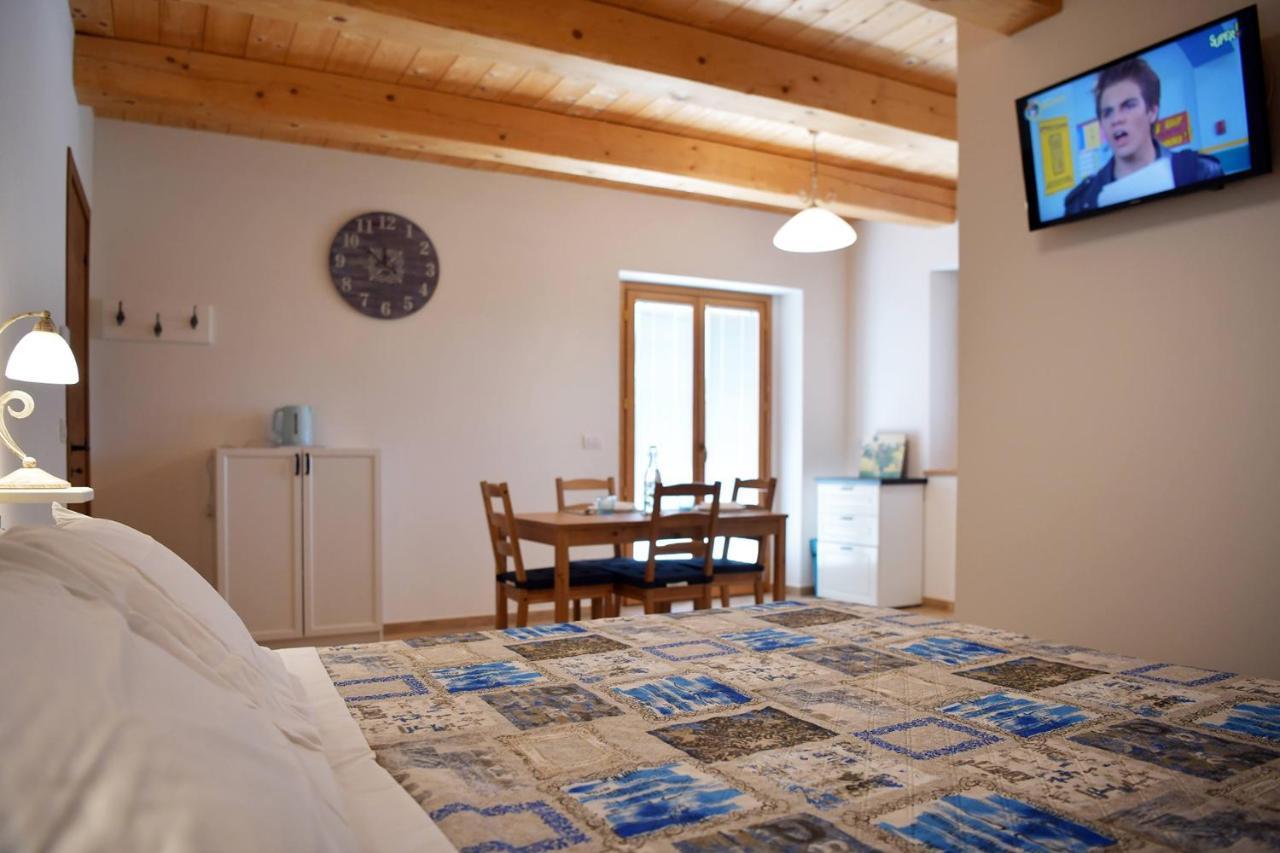 Casa Montefiore 13 Iris Lt Nella Tranquilla Campagna Marchigiana Ancona Kültér fotó