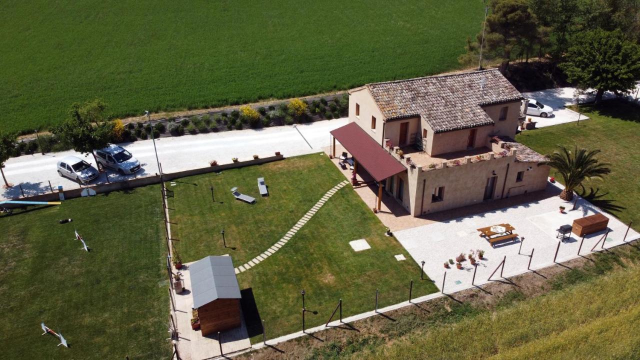 Casa Montefiore 13 Iris Lt Nella Tranquilla Campagna Marchigiana Ancona Kültér fotó