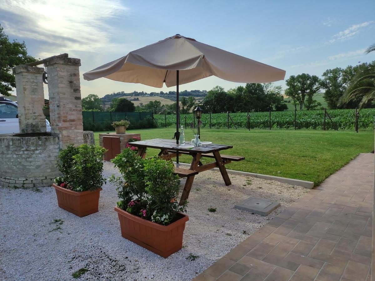 Casa Montefiore 13 Iris Lt Nella Tranquilla Campagna Marchigiana Ancona Kültér fotó